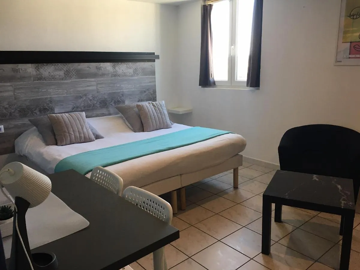 Résidence Les Cordeliers Avignone Aparthotel