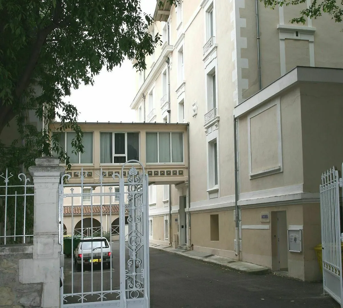 Hotel apartamentowy Residence Les Cordeliers Awinion